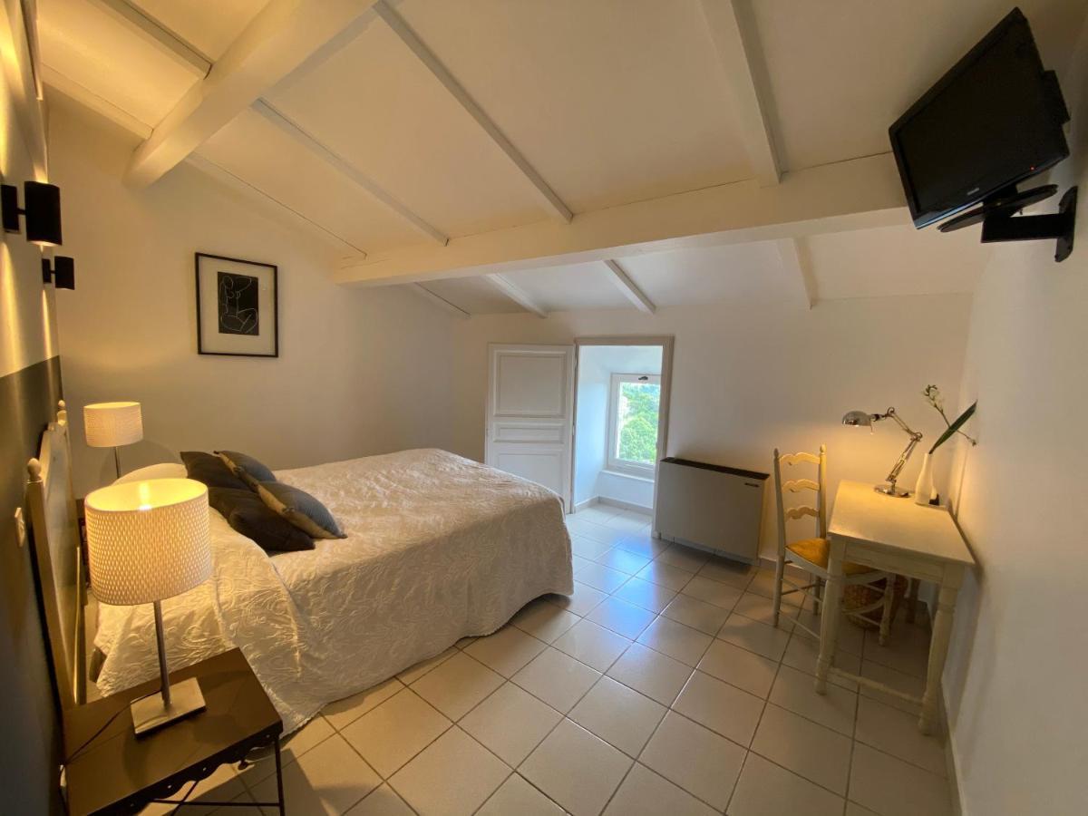 Auberge De La Tour De Brison Sanilhac  Eksteriør billede