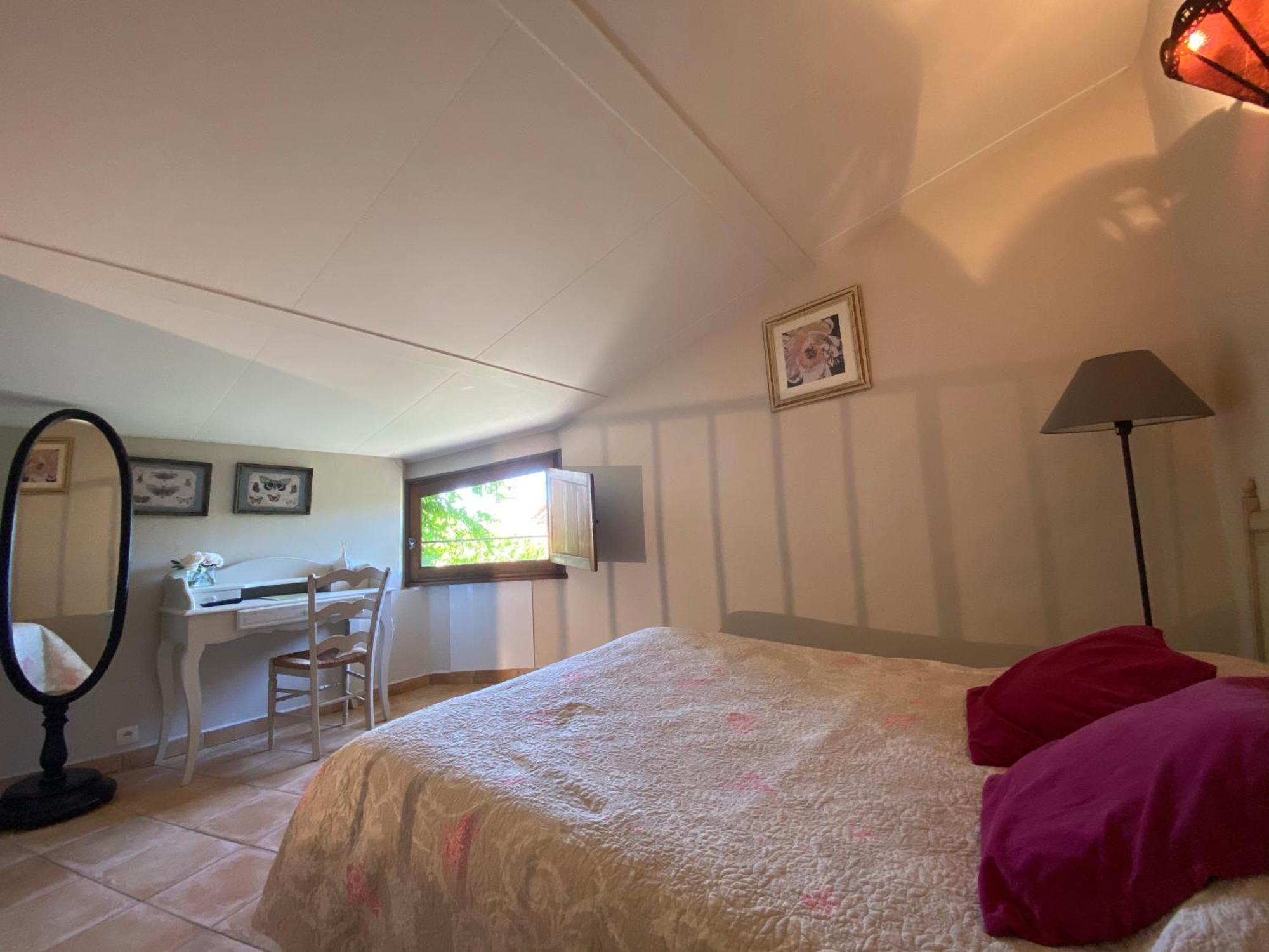 Auberge De La Tour De Brison Sanilhac  Værelse billede